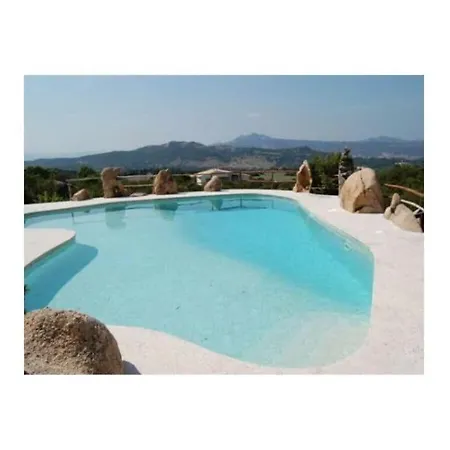 Silvaredda Comfortable Villa